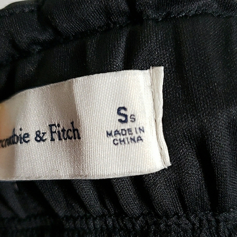 Abercrombie & Fitch Black Faux Leather Paperbag Pants Tie Waist Straight Leg S - Picture 11 of 13